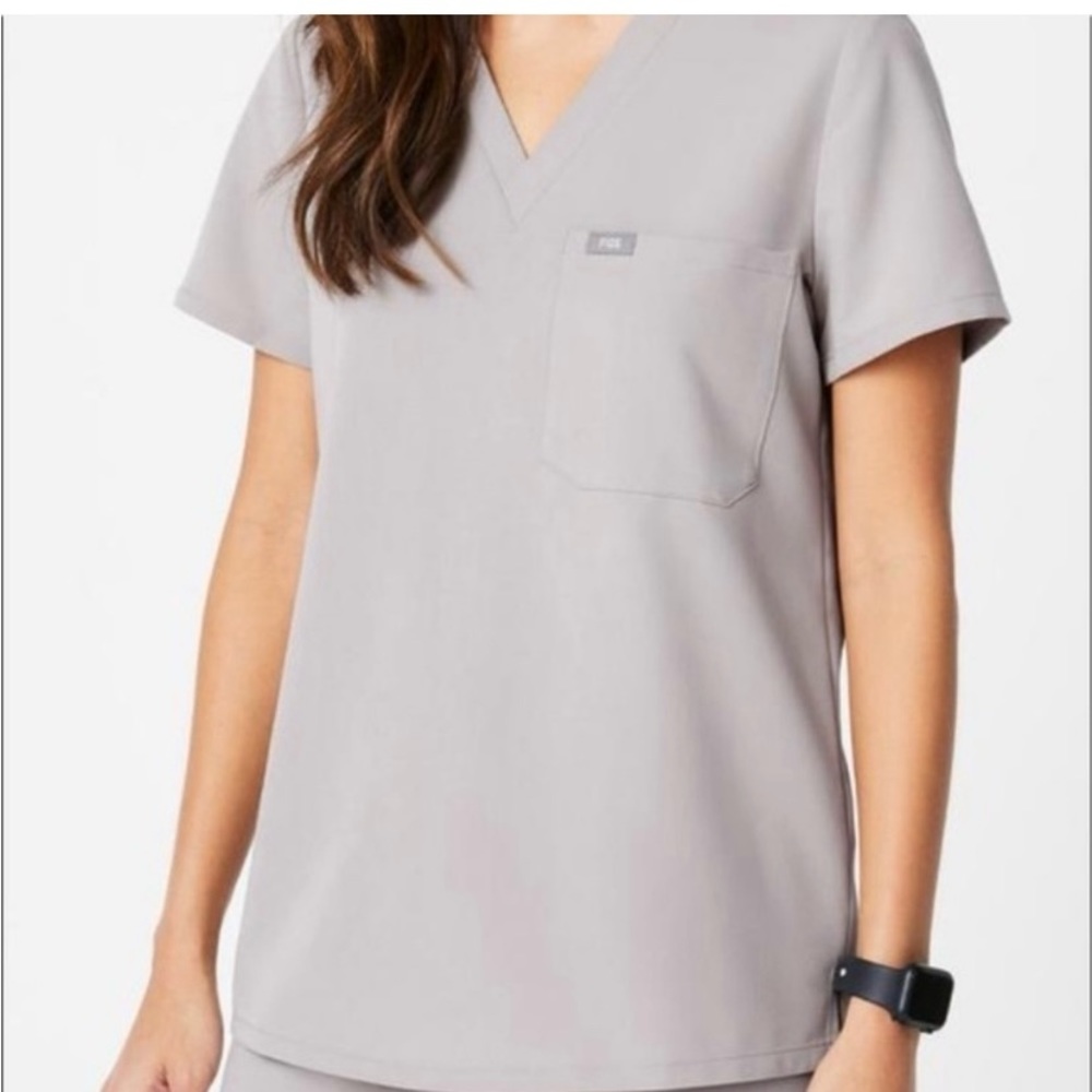 FIGS Womens Scrubs Set in Color Slate, Catarina Top Medium, Zamora Jogger Small